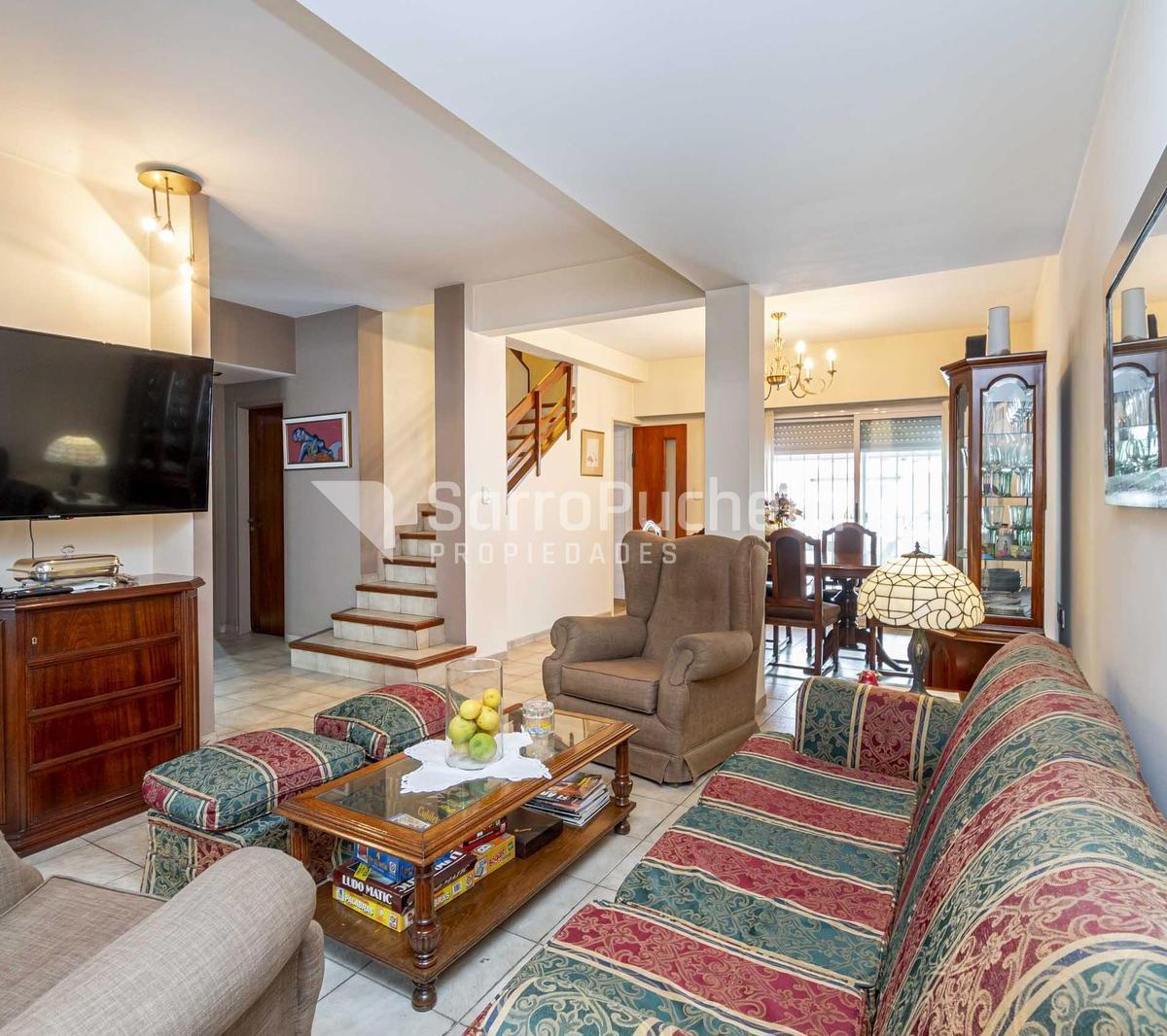 Venta Casa 4 Ambientes con Jardín y Piscina en Morón. 3