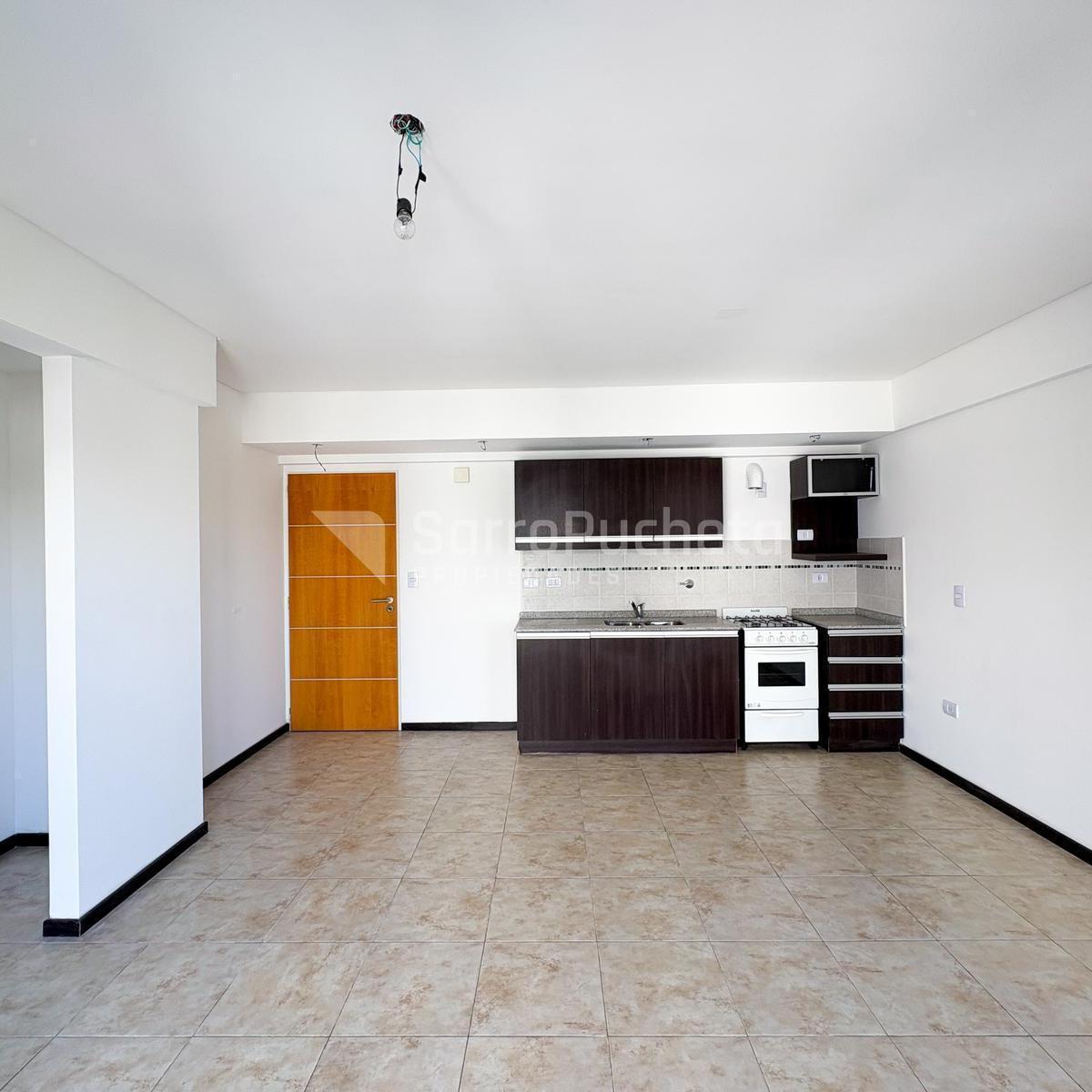 Venta Departamento 2 Ambientes con Balcón en Morón. 1