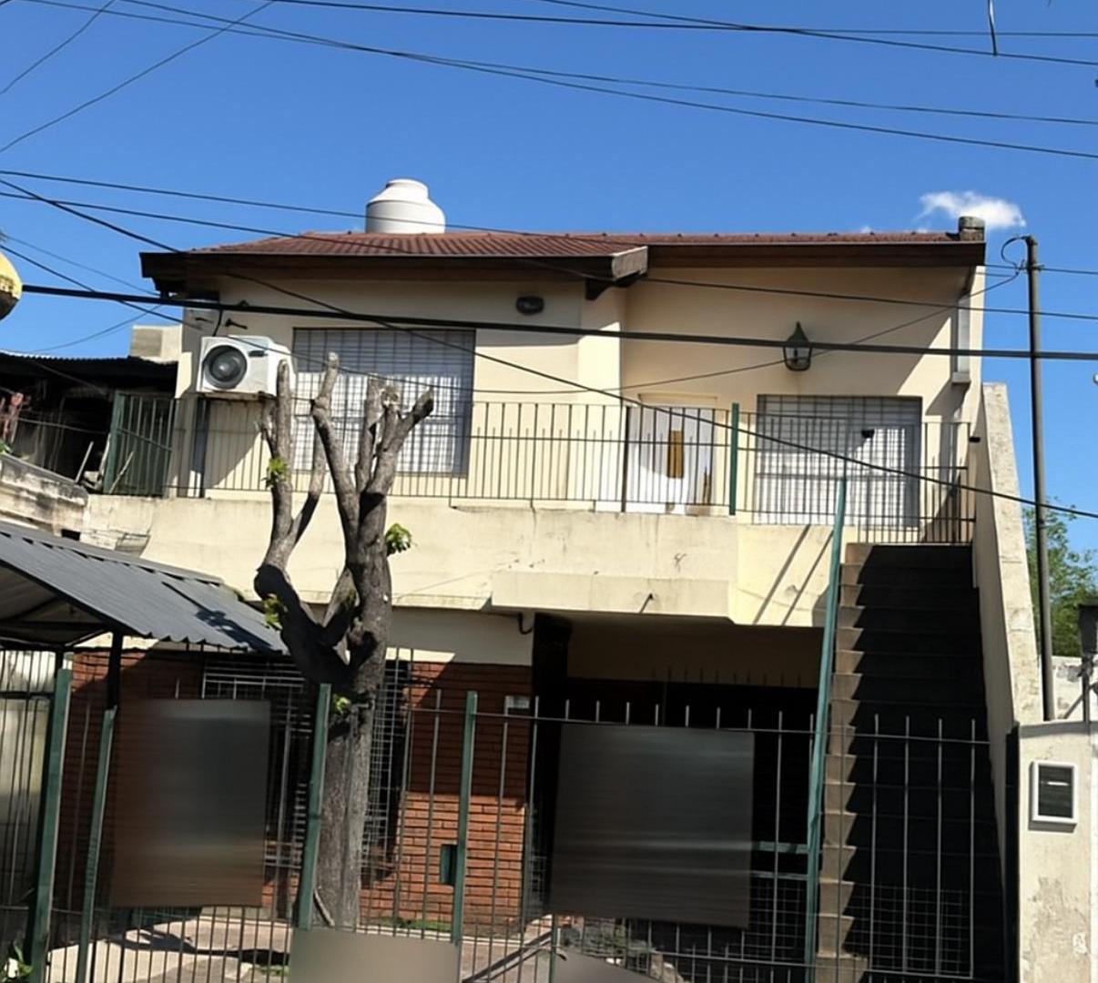 Venta de 3 unidades en Block en Castelar.
