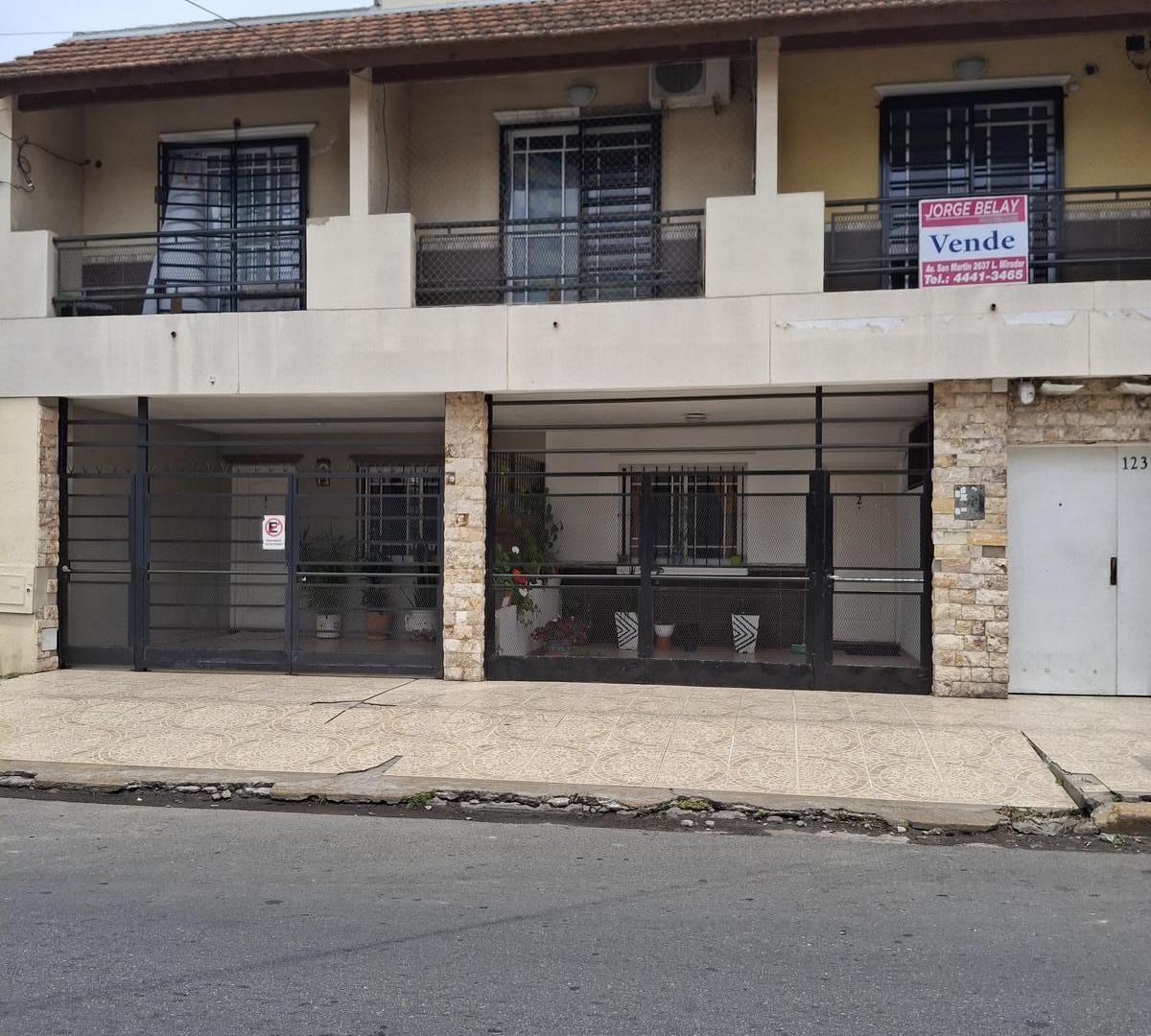 Venta departamento 2 ambientes en Villa Luzuriaga.