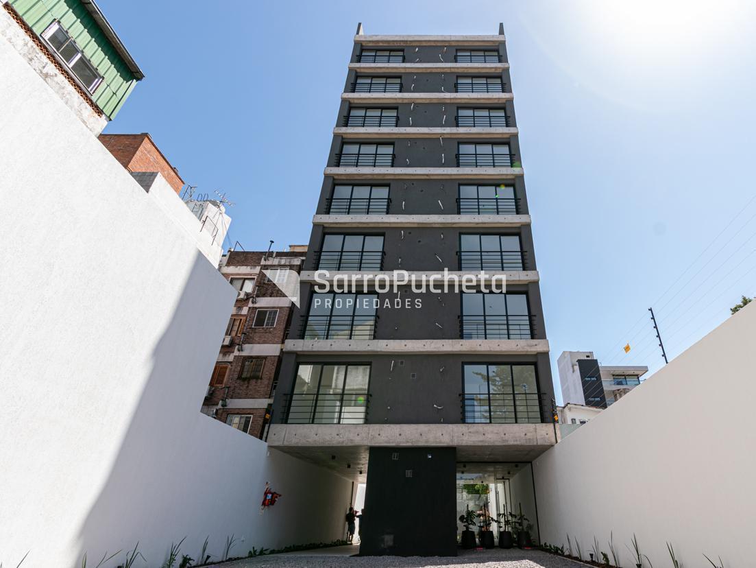 Venta departamento semipiso 2 ambientes con parrilla en Haedo.