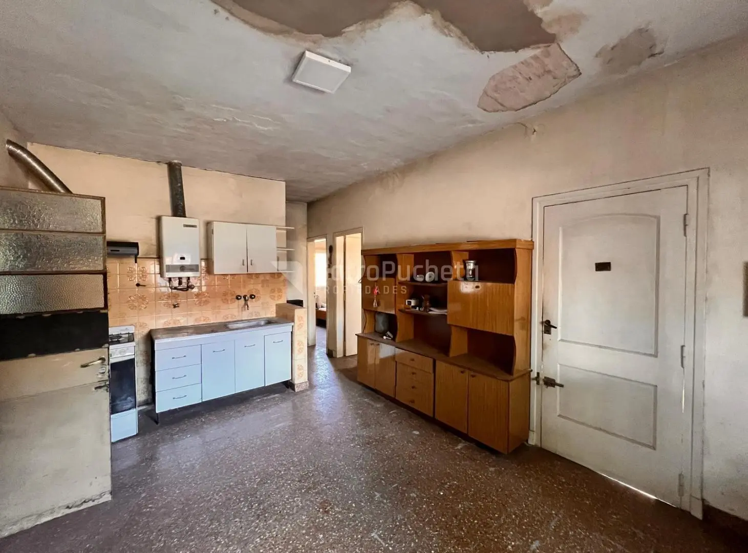 Venta casa 3 ambientes cochera y parque en Castelar sur 3