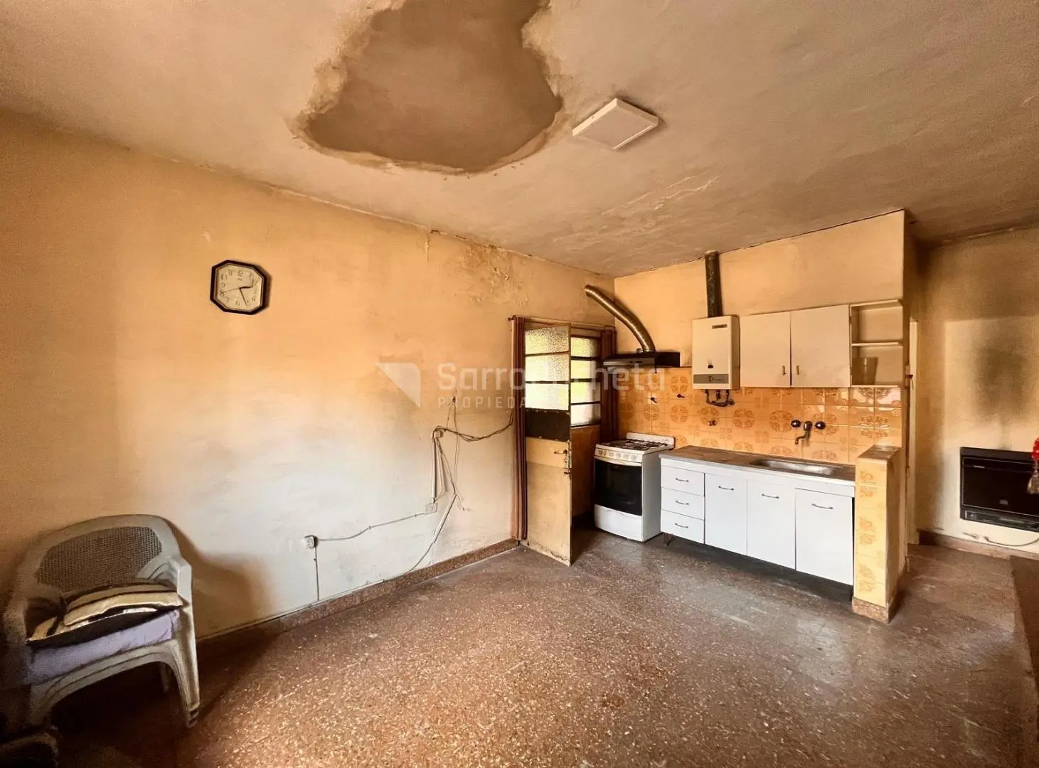 Venta casa 3 ambientes cochera y parque en Castelar sur 4