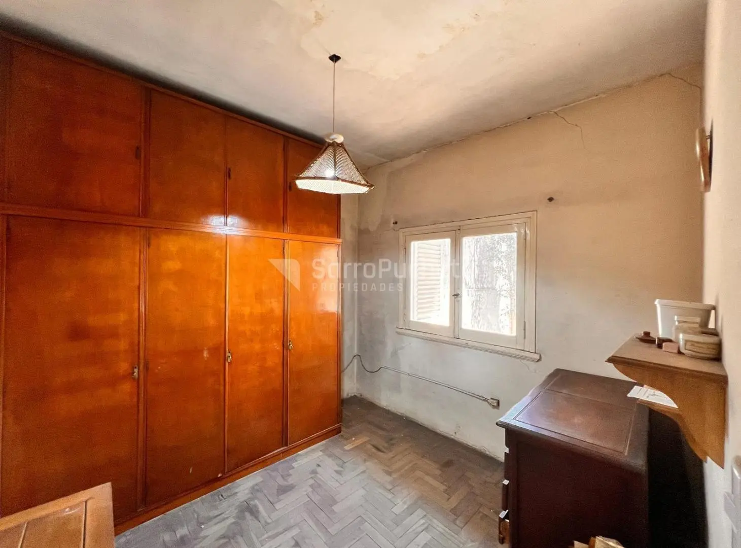 Venta casa 3 ambientes cochera y parque en Castelar sur 8