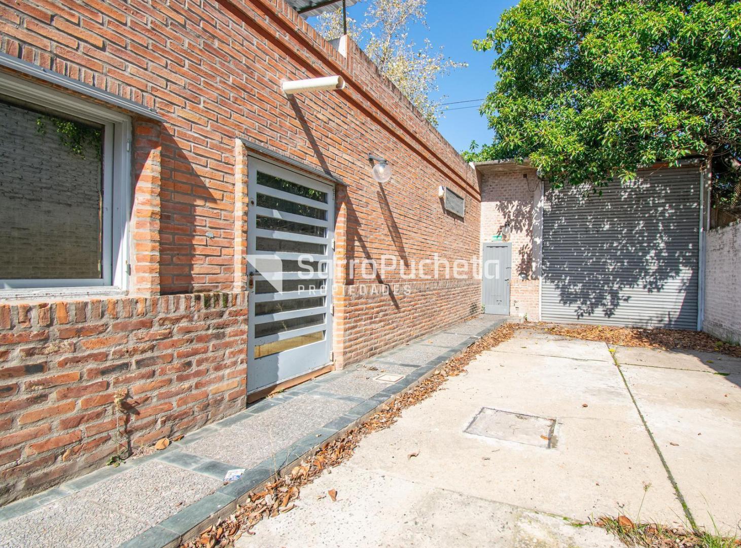 Venta galpón con local en Haedo Norte