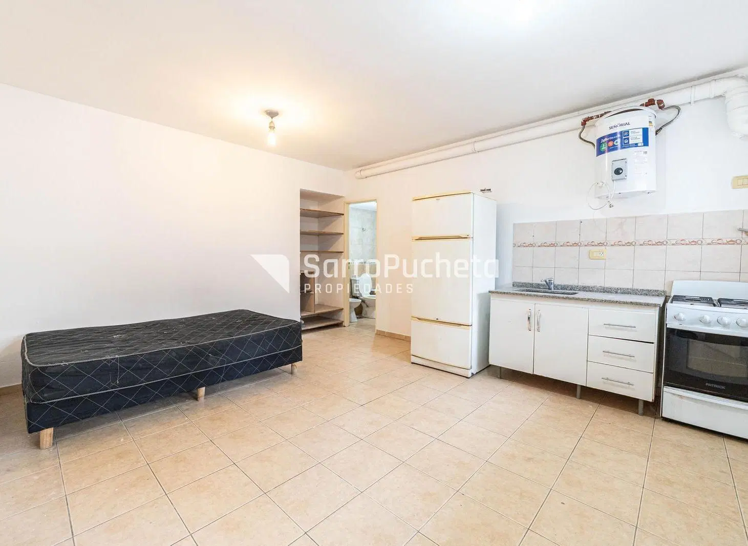 Venta monoambiente con terraza y lavadero en Moron Sur 5