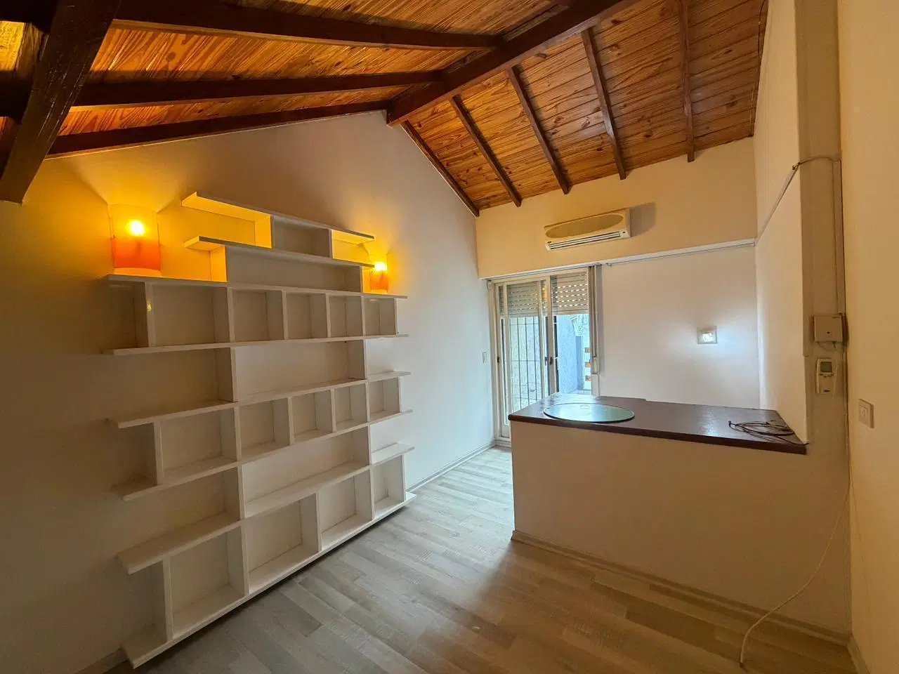 Alquiler triplex 4 ambientes con cochera, jardín y terraza en Ramos Mejía Sur. 5