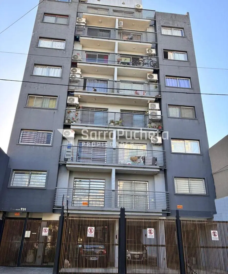 Venta departamento 2 ambientes con cochera en Moron sur 3