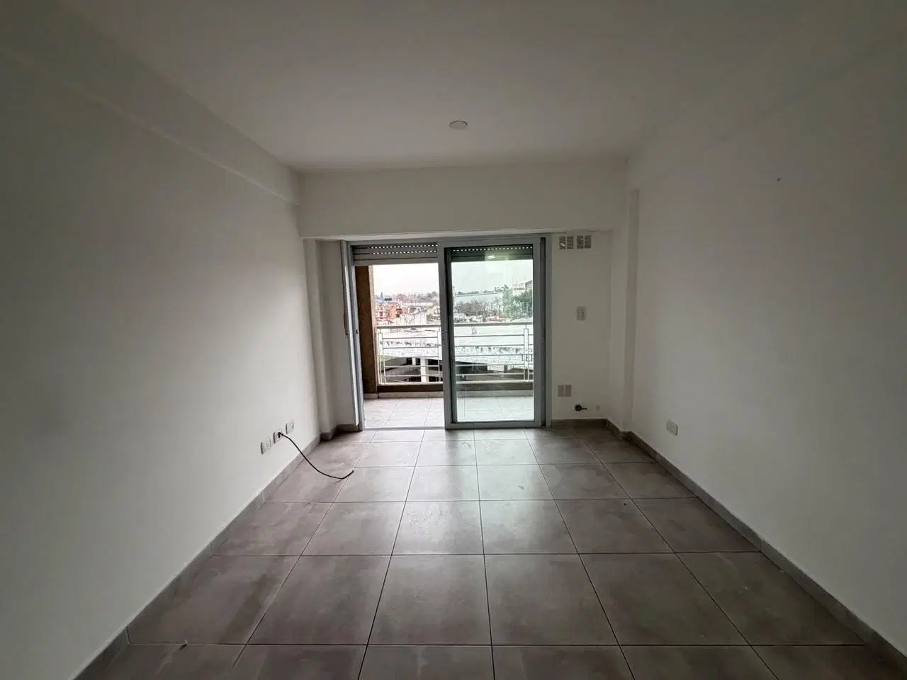 Alquiler departamento 2 ambientes con balcón en Morón 4