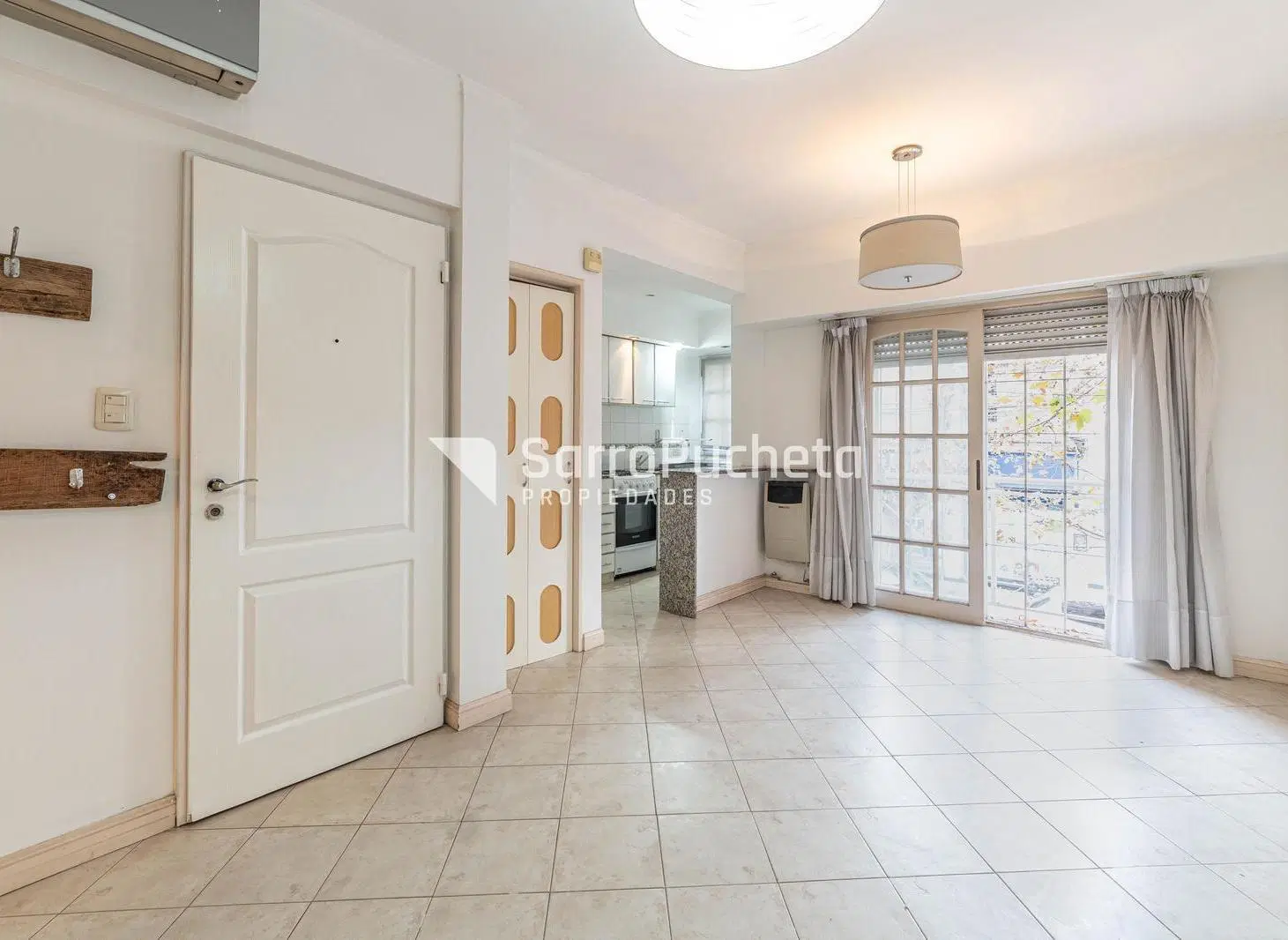 Venta departamento 2 ambientes en Ramos Mejia centro. 1