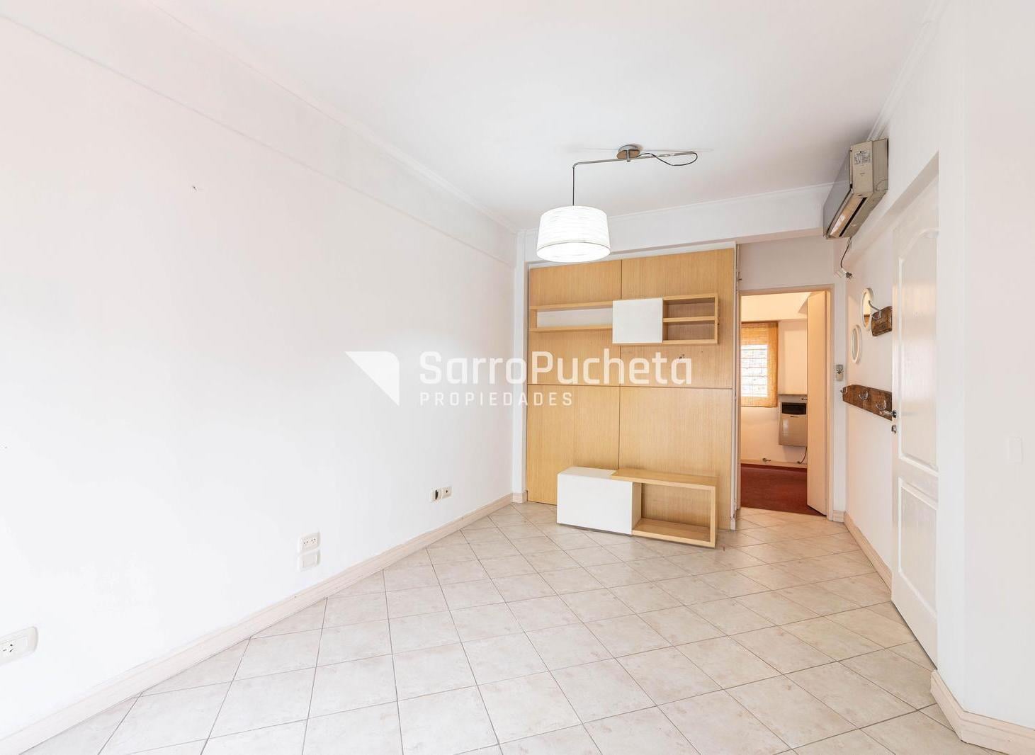 Venta departamento 2 ambientes en Ramos Mejia centro.