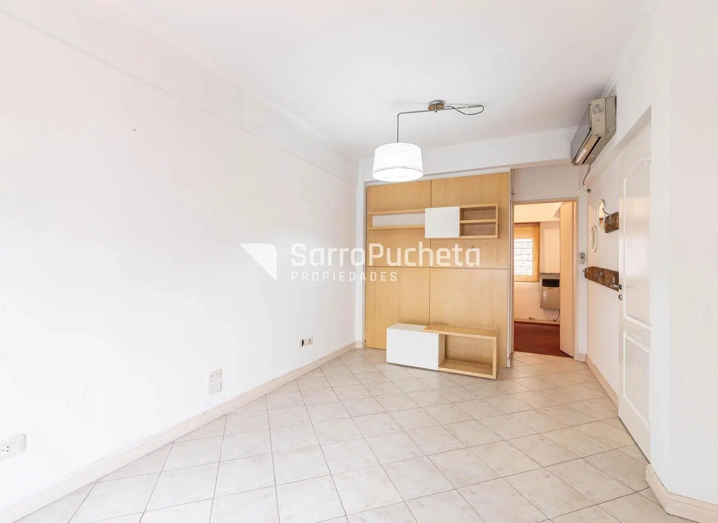 Venta departamento 2 ambientes en Ramos Mejia centro. 3