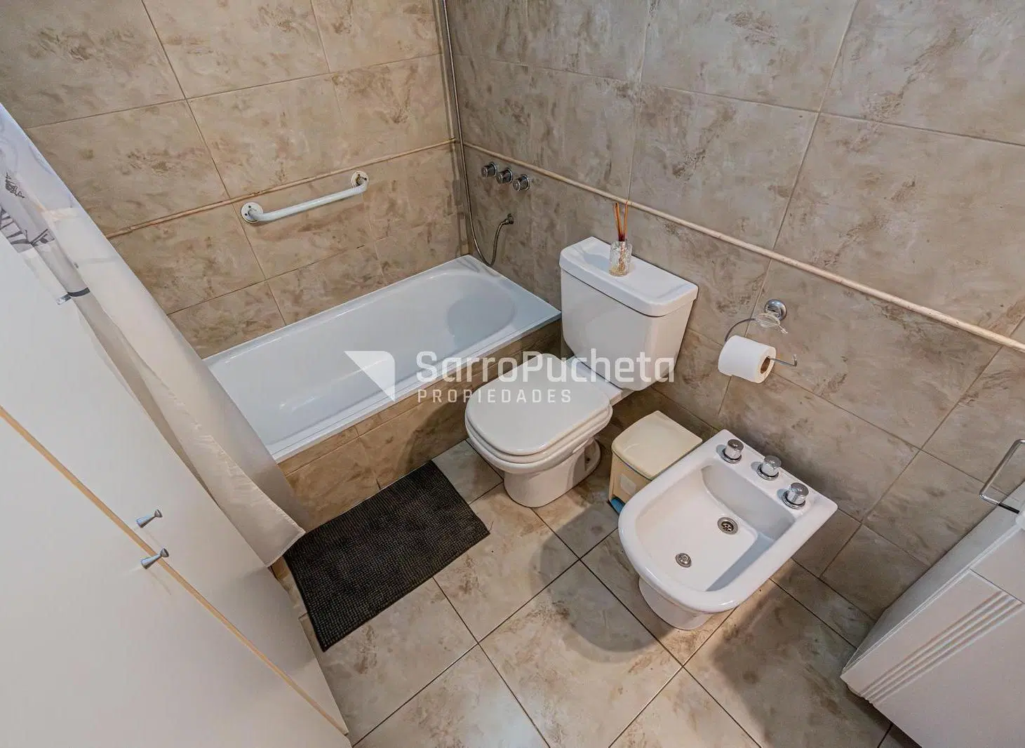 Venta departamento 3 ambientes en Haedo Norte. 4