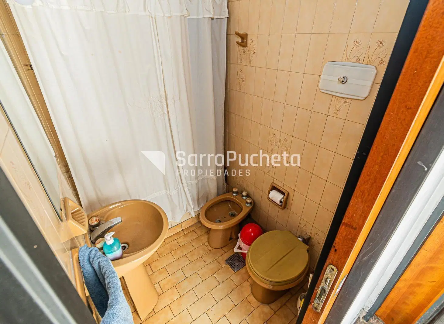 Venta casa 5 ambientes con quincho y parque en Haedo Sur 3