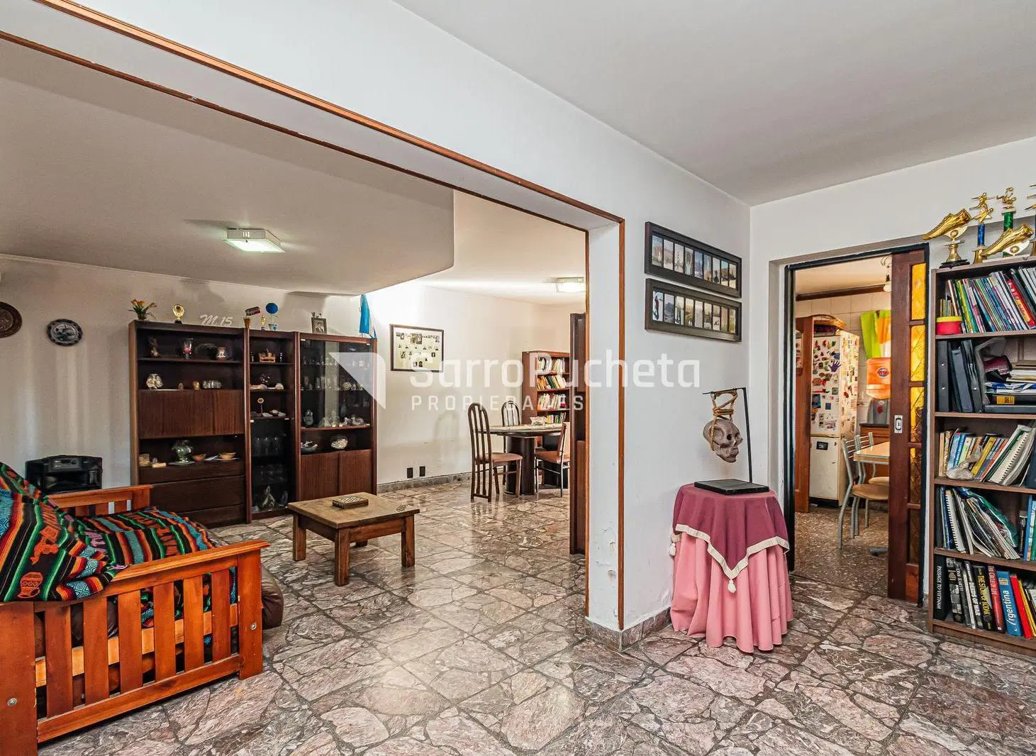 Venta casa 5 ambientes con quincho y parque en Haedo Sur 2