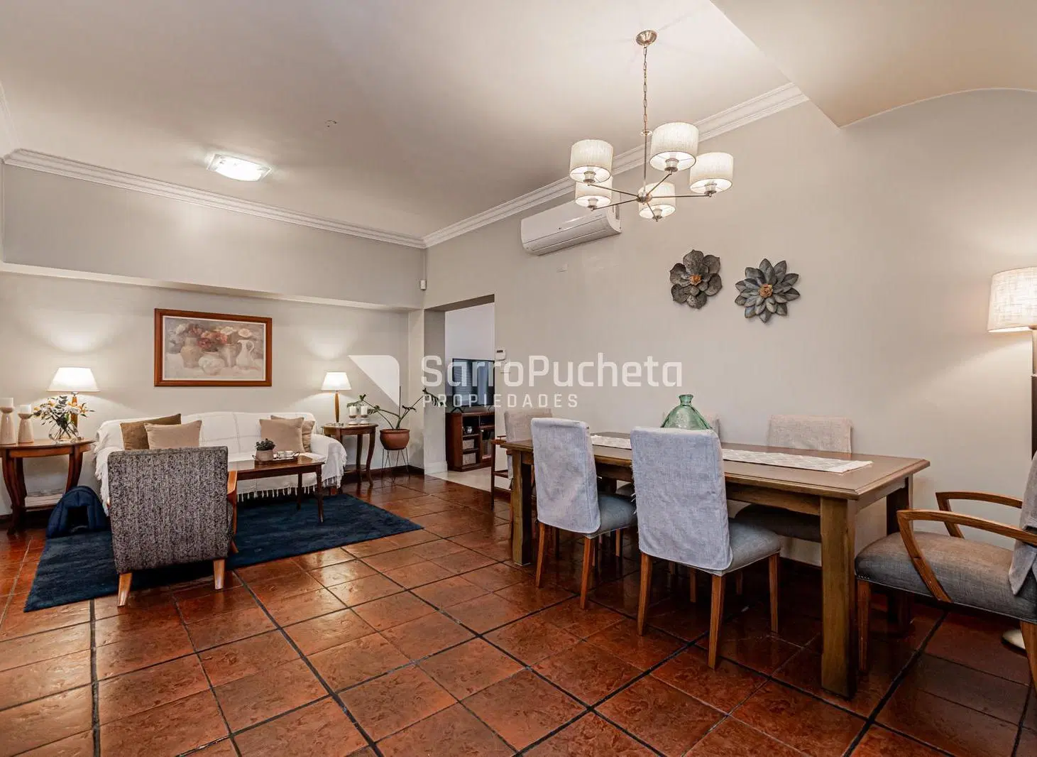 Venta casa 4 ambientes con parque y piscina en Haedo Sur 2