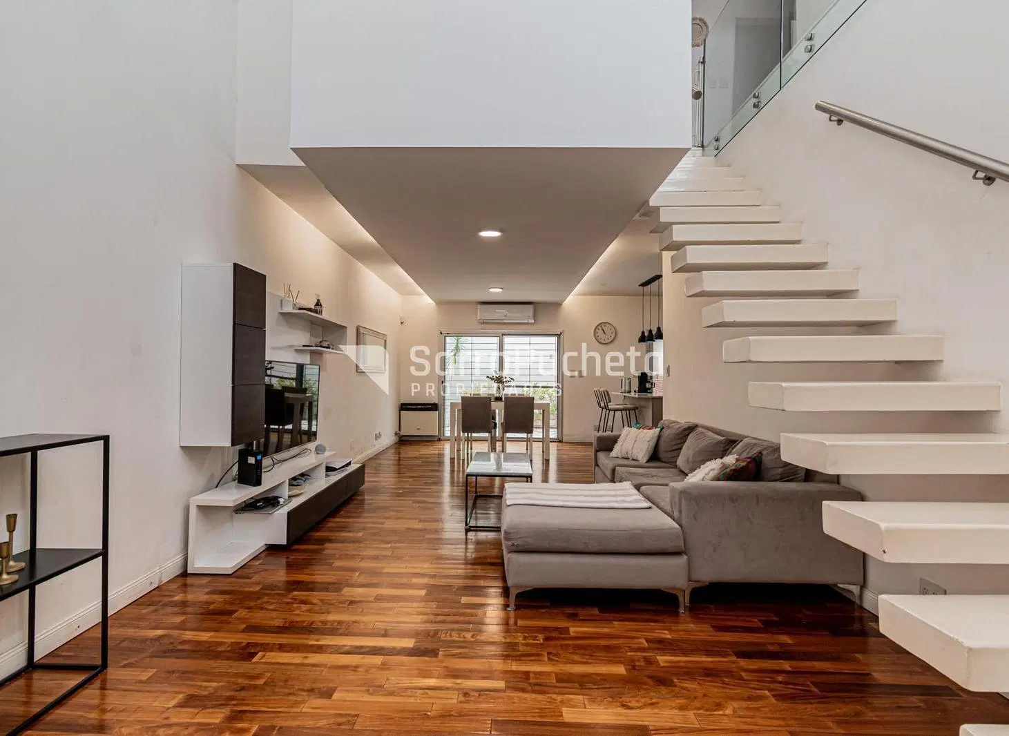 Venta PH tipo casa 4 ambientes al frente con patio y cochera en Ramos Mejía sur 1