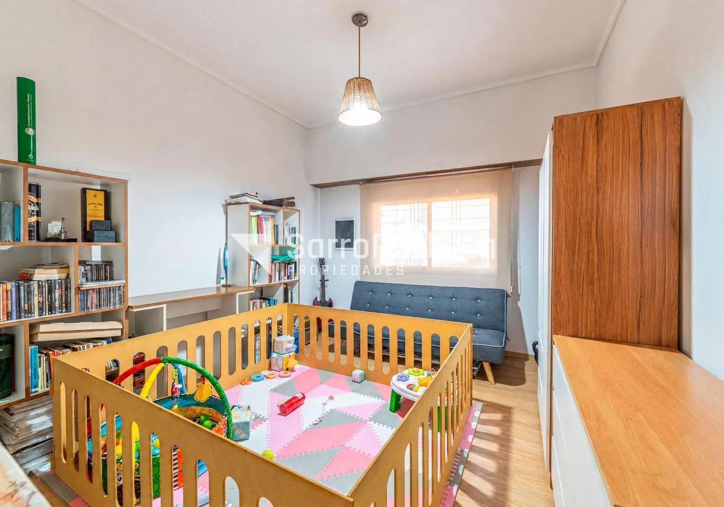 Venta casa 3 ambientes con parque, terraza y cochera doble en Moron sur 4