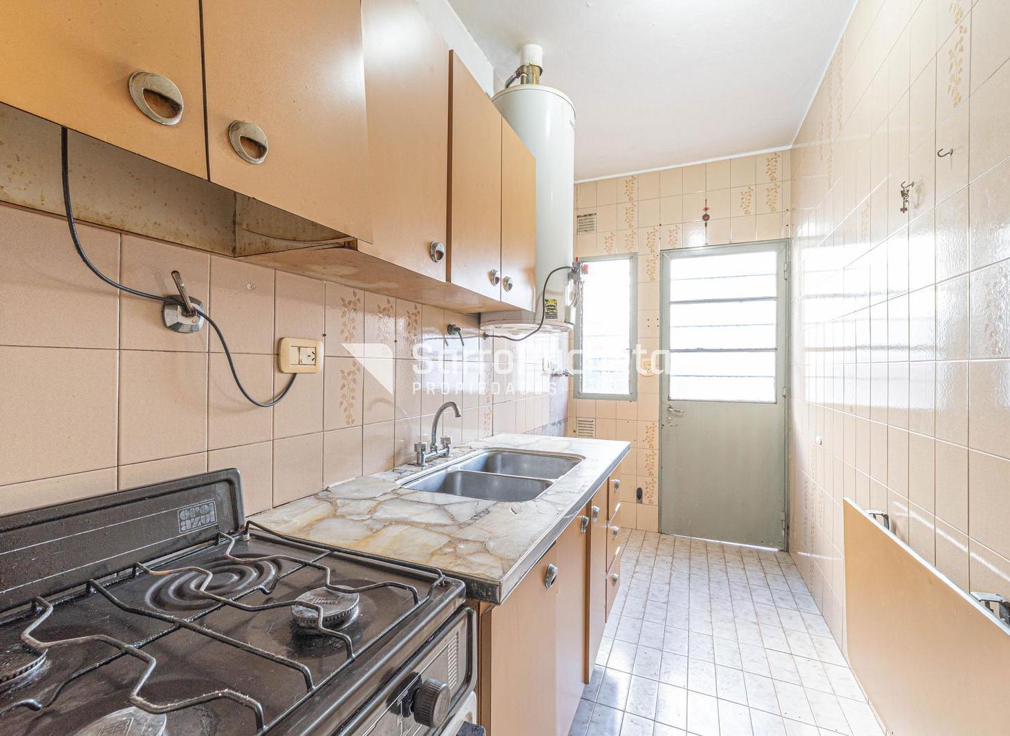 Foto de Venta PH 2 ambientes con patio en Haedo Sur, imagen 1