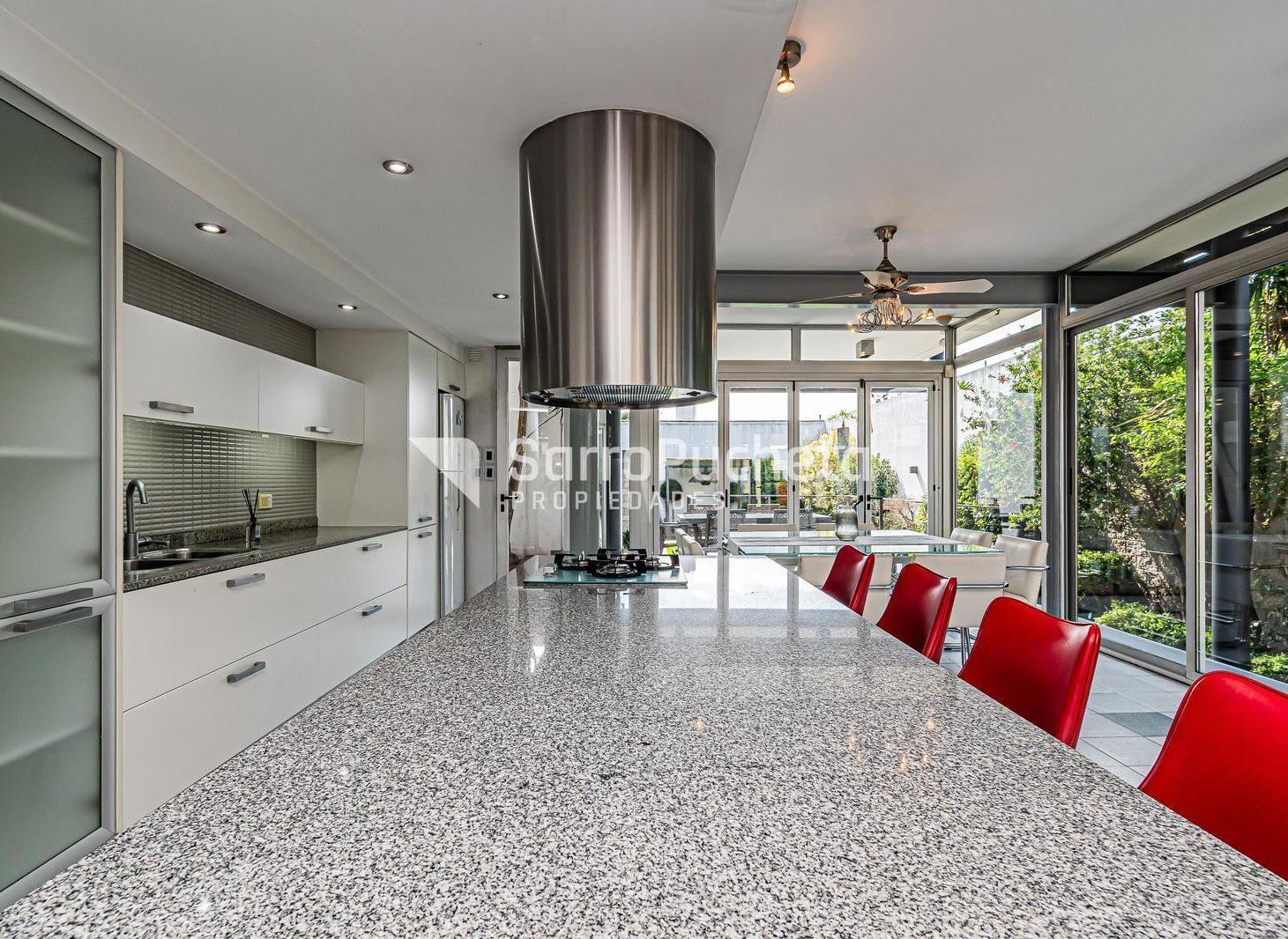 Foto de Venta casa 4 ambientes con playroom parque y jacuzzi exterior en Haedo, imagen 3
