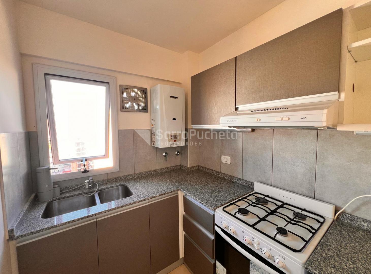Foto de Alquiler departamento 2 ambientes con cochera y baulera Moron Norte, imagen 3