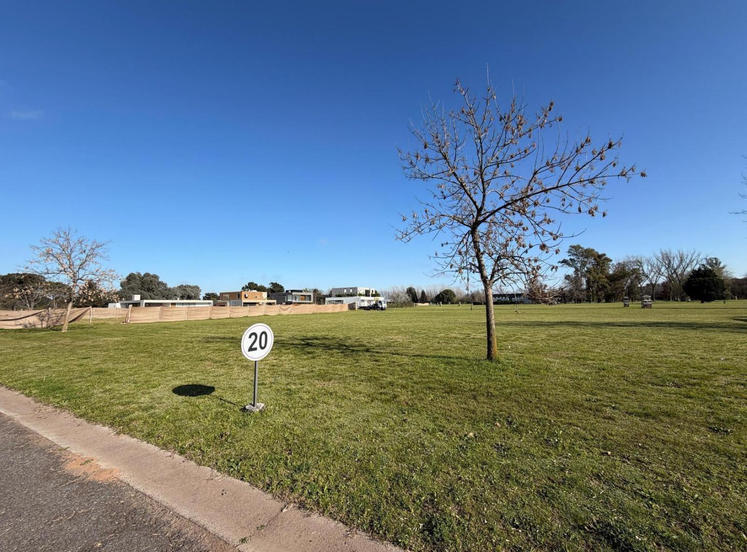 Foto de Venta terreno en Barrio del Golf lote 49 en Francisco Álvarez, imagen 2