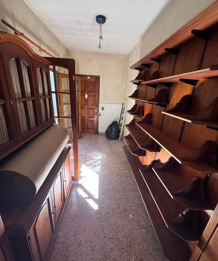 Foto de Alquiler casa 4 ambientes con parque, parrilla y cochera en Ramos Mejia, imagen 2