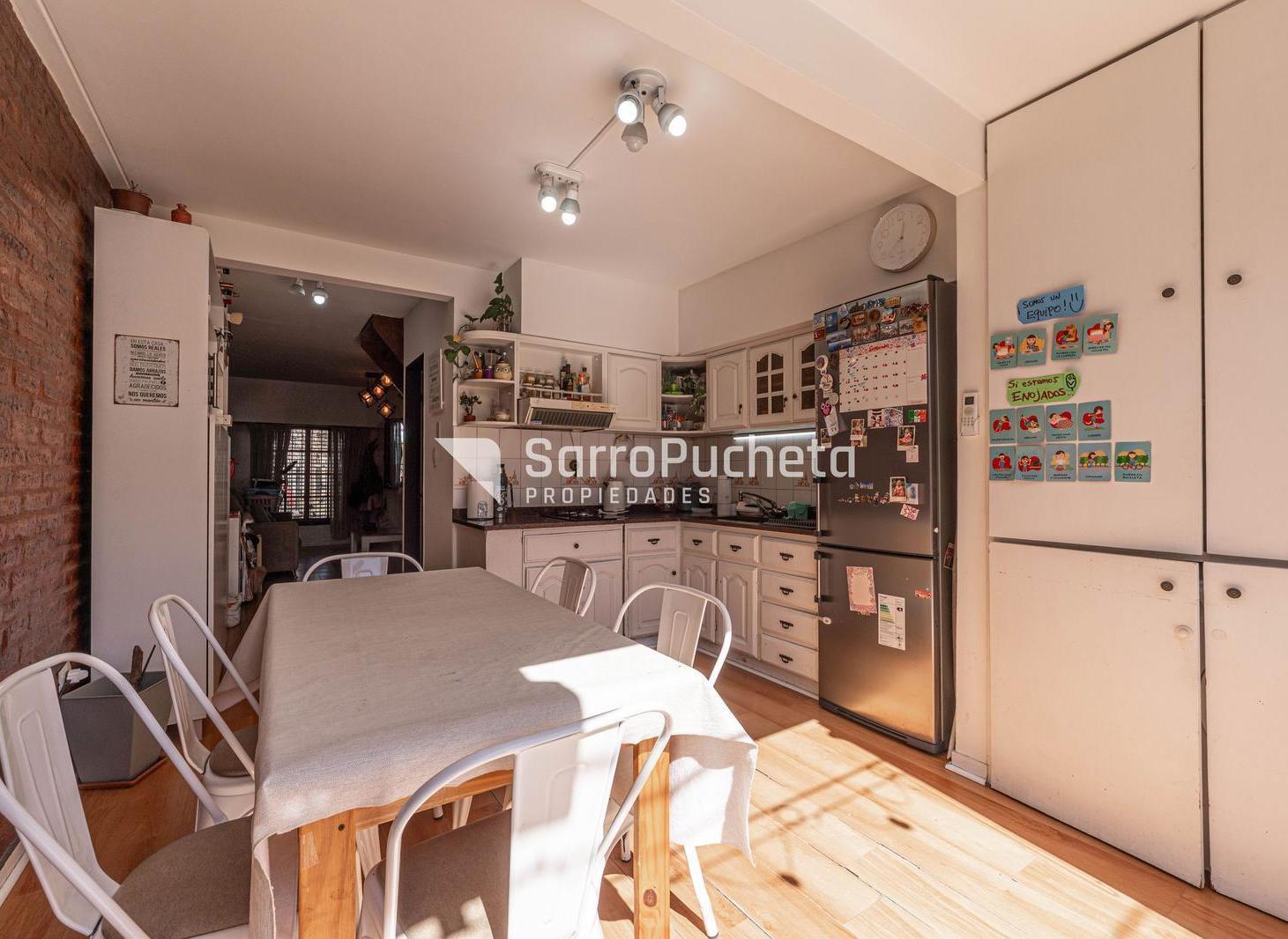 Foto de Venta dúplex 4 ambientes con balcón, patio, quincho y garaje en Morón., imagen 3