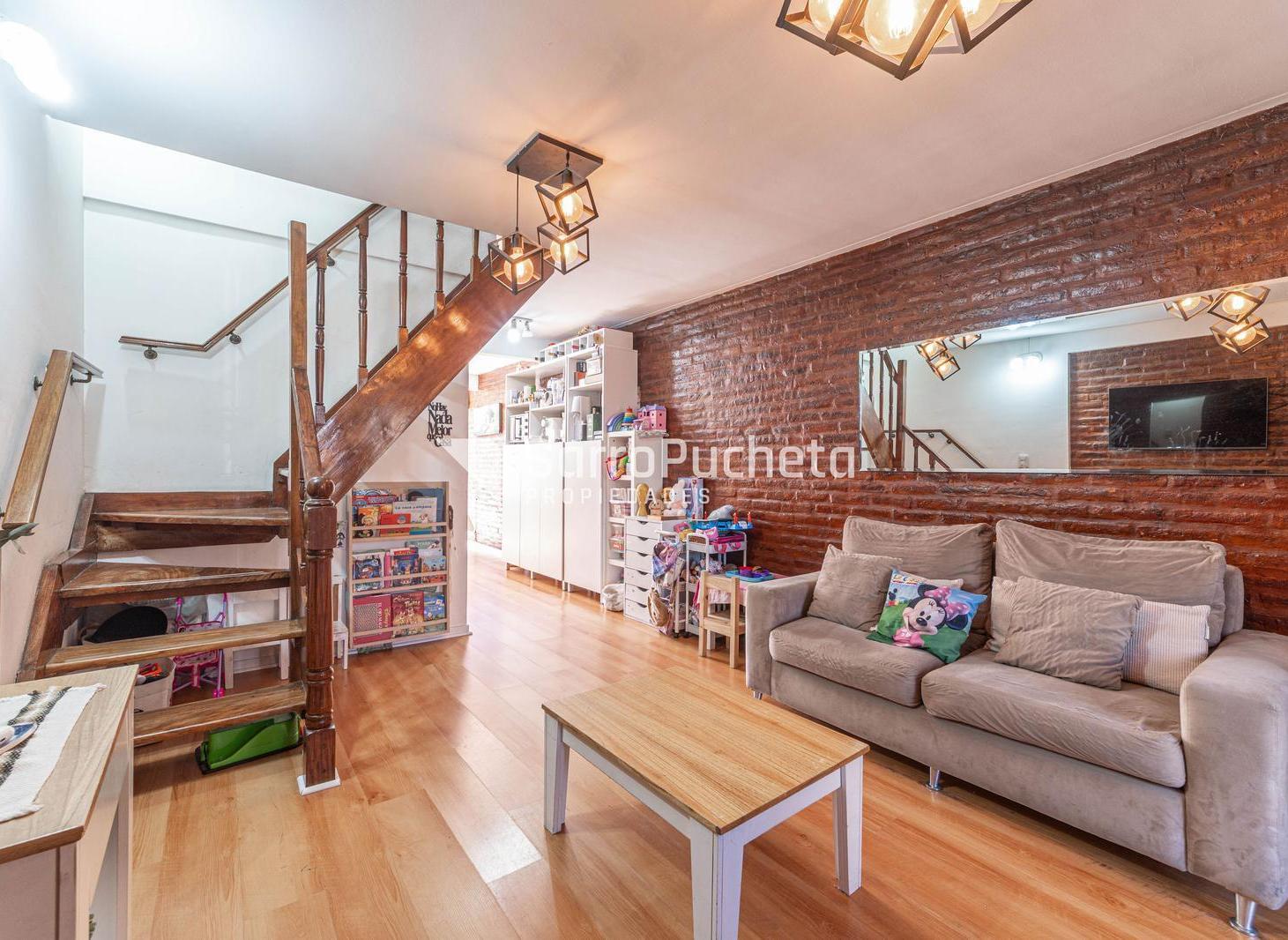 Foto de Venta dúplex 4 ambientes con balcón, patio, quincho y garaje en Morón., imagen 1
