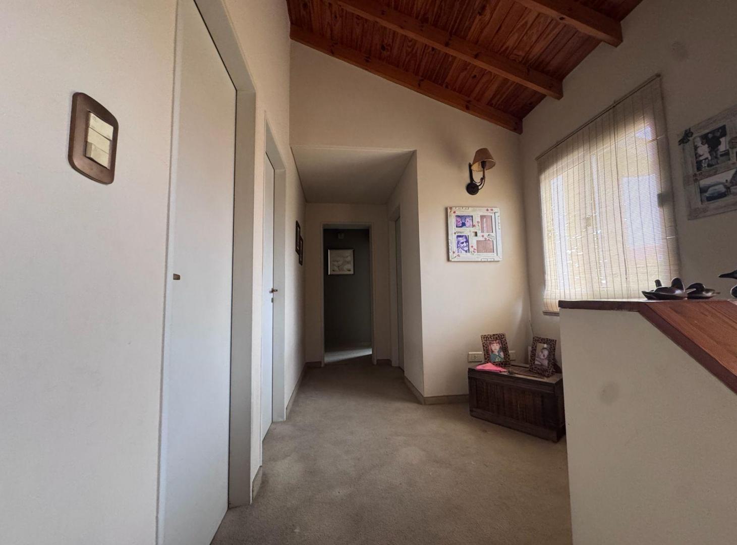 Foto de VENTA CASA 4 AMB +DEPEND. BARRIO ACACIAS BLANCAS, imagen 3