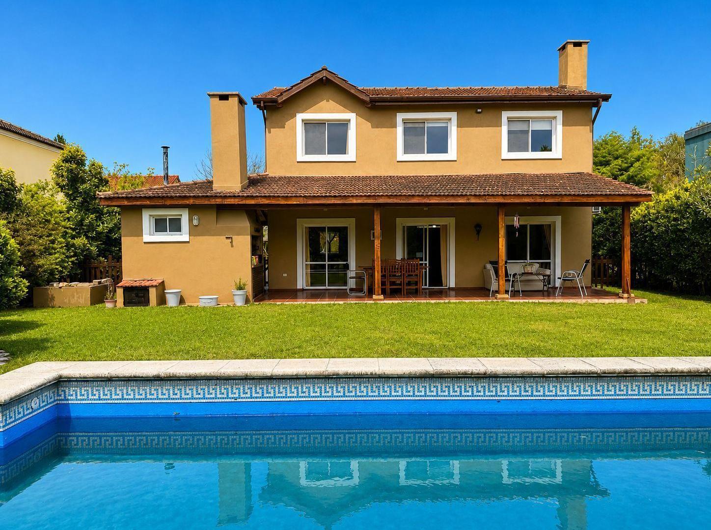 Foto de VENTA CASA 4 AMB DEPEND. BARRIO ACACIAS BLANCAS ESCOBAR, imagen 3
