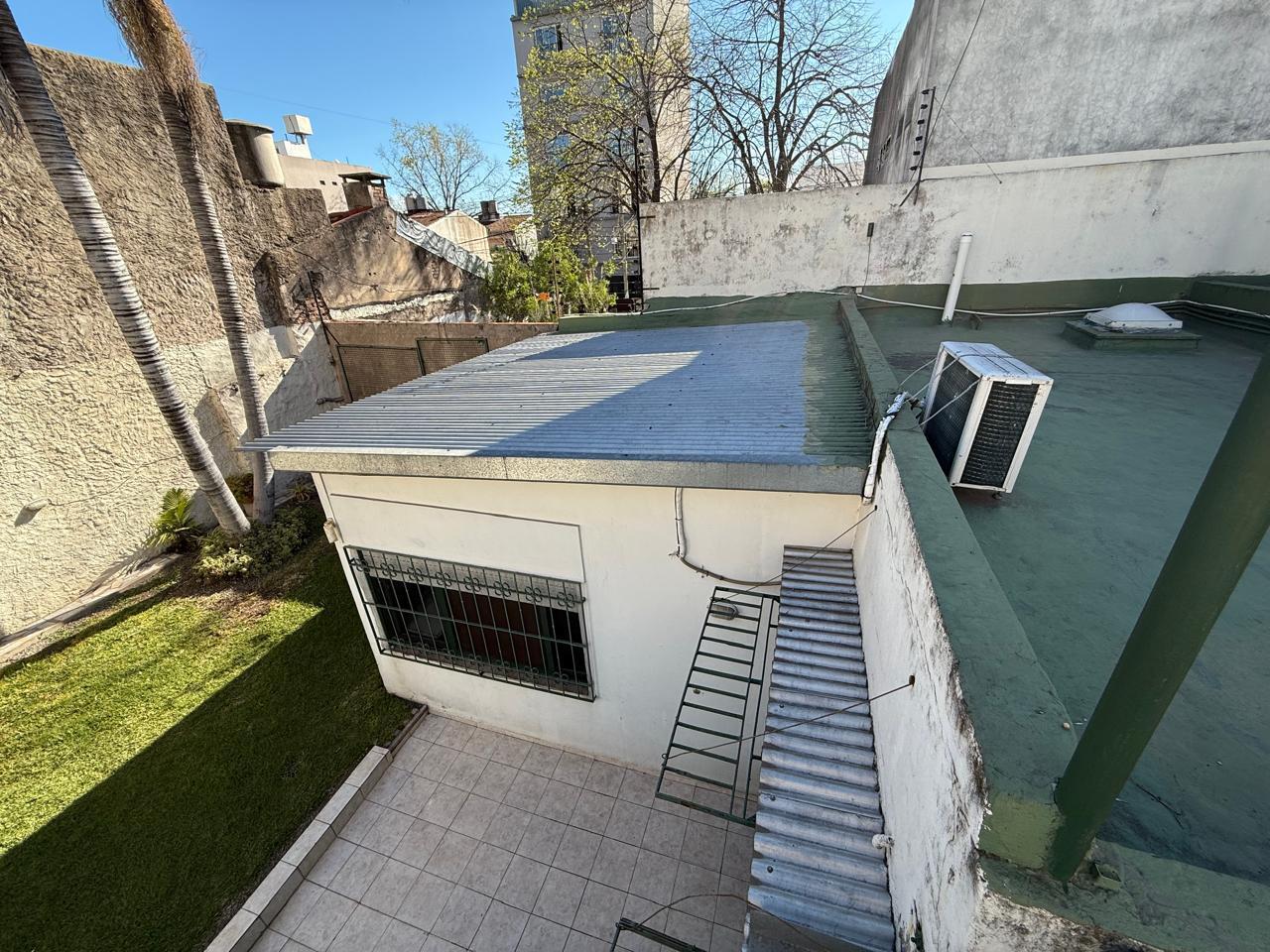 Foto de Venta de Casa con Local Comercial, Frente a Tribunales de Morón, imagen 4
