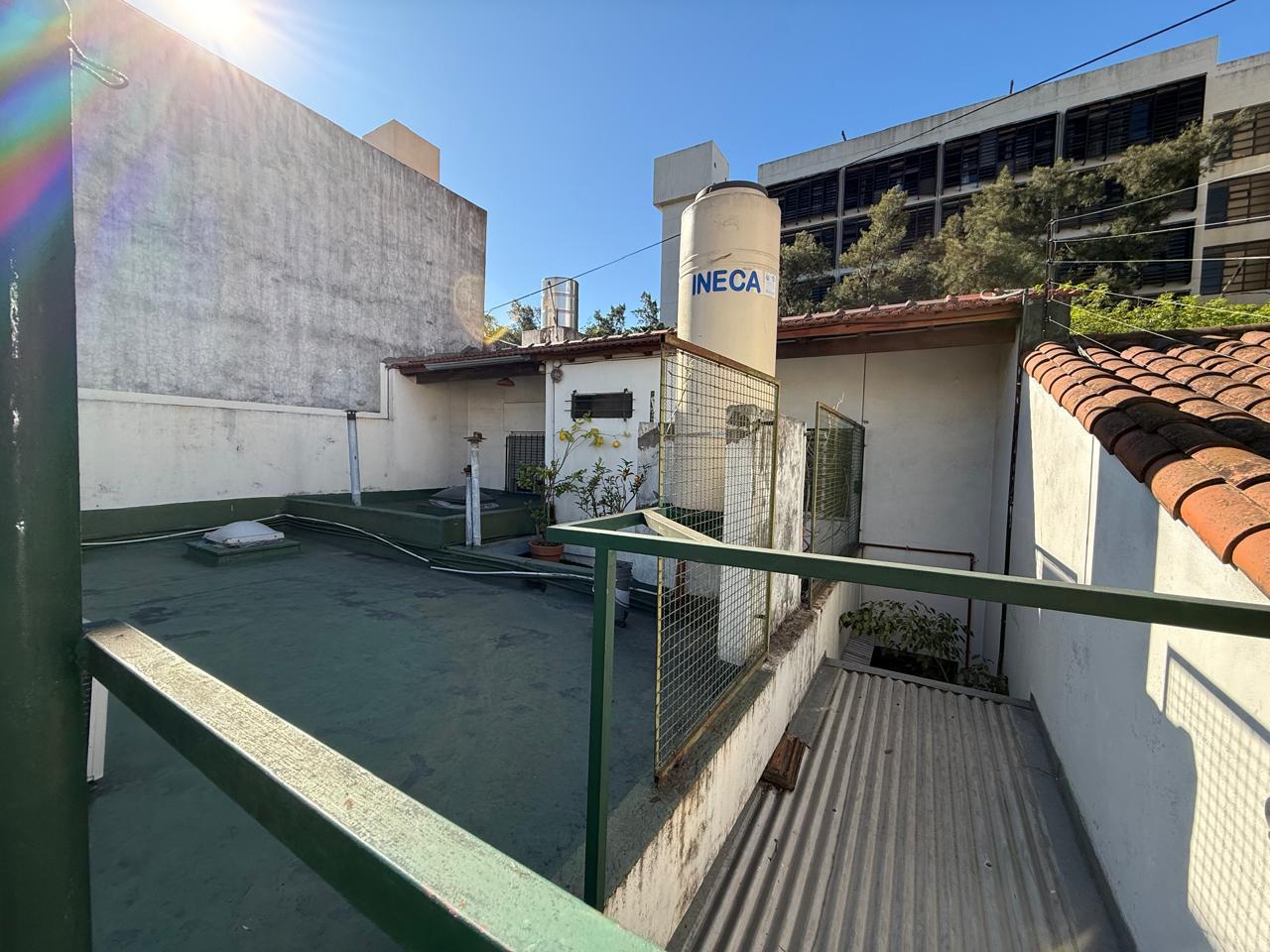Foto de Venta de Casa con Local Comercial, Frente a Tribunales de Morón, imagen 3