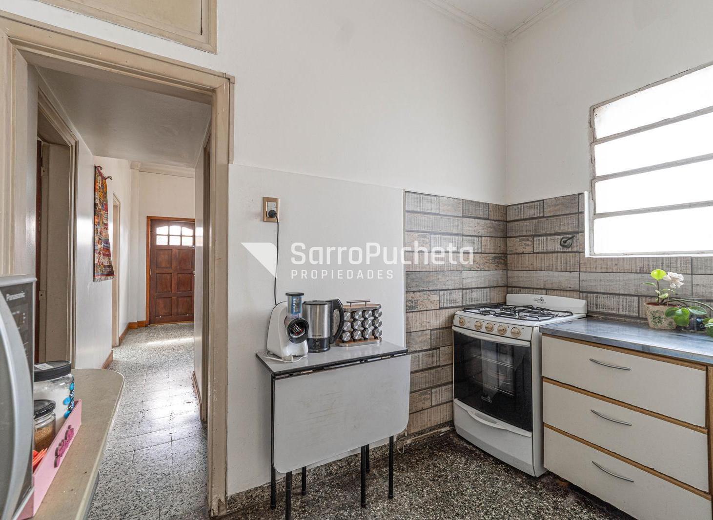 Foto de Venta PH 3 ambientes al frente con jardín y cochera en Haedo, imagen 4