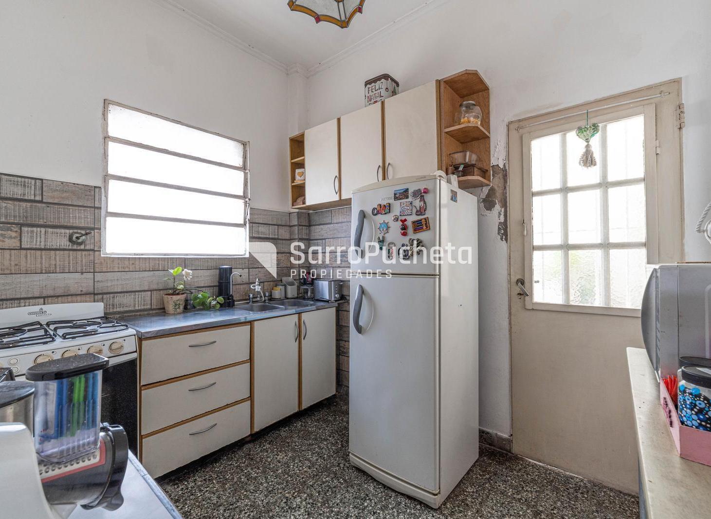 Foto de Venta PH 3 ambientes al frente con jardín y cochera en Haedo, imagen 3