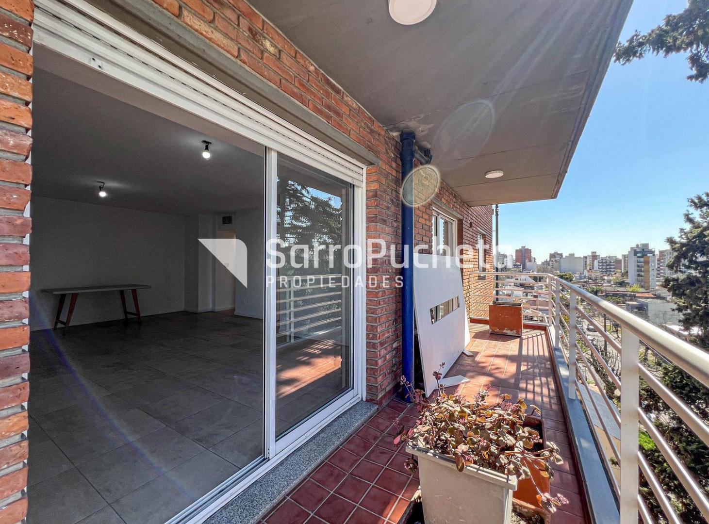 Foto de Venta departamento 4 ambientes con cochera y baulera en Morón, imagen 1