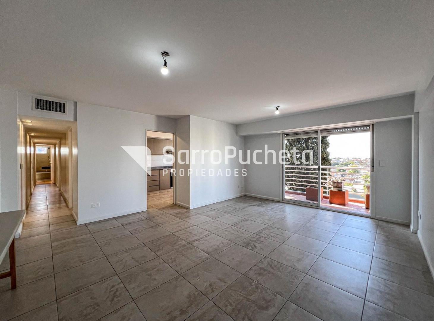 Foto de Venta departamento 4 ambientes con cochera y baulera en Morón, imagen 4
