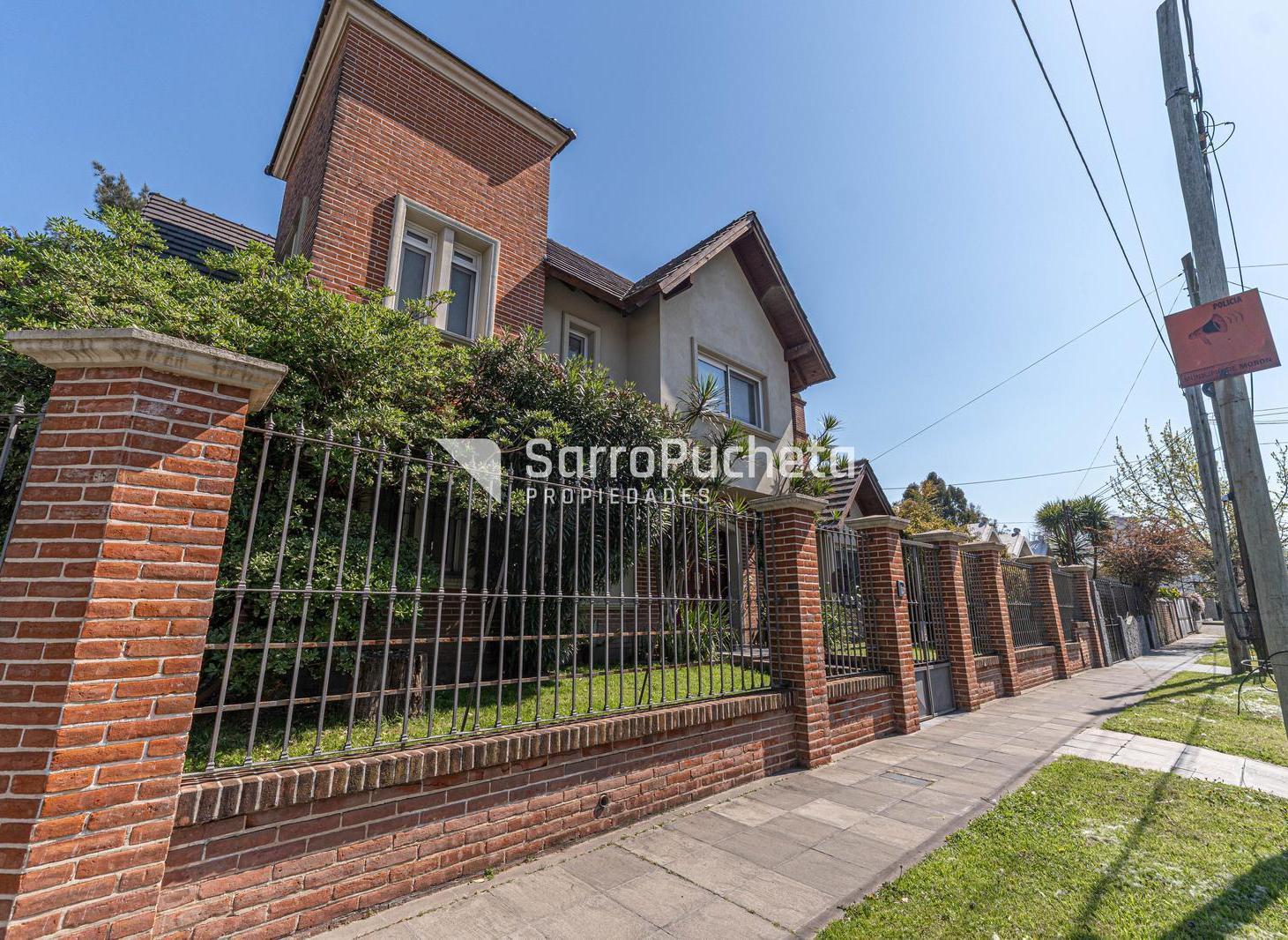 Foto de Venta casa 6 ambientes con pileta en Castelar Norte, imagen 5