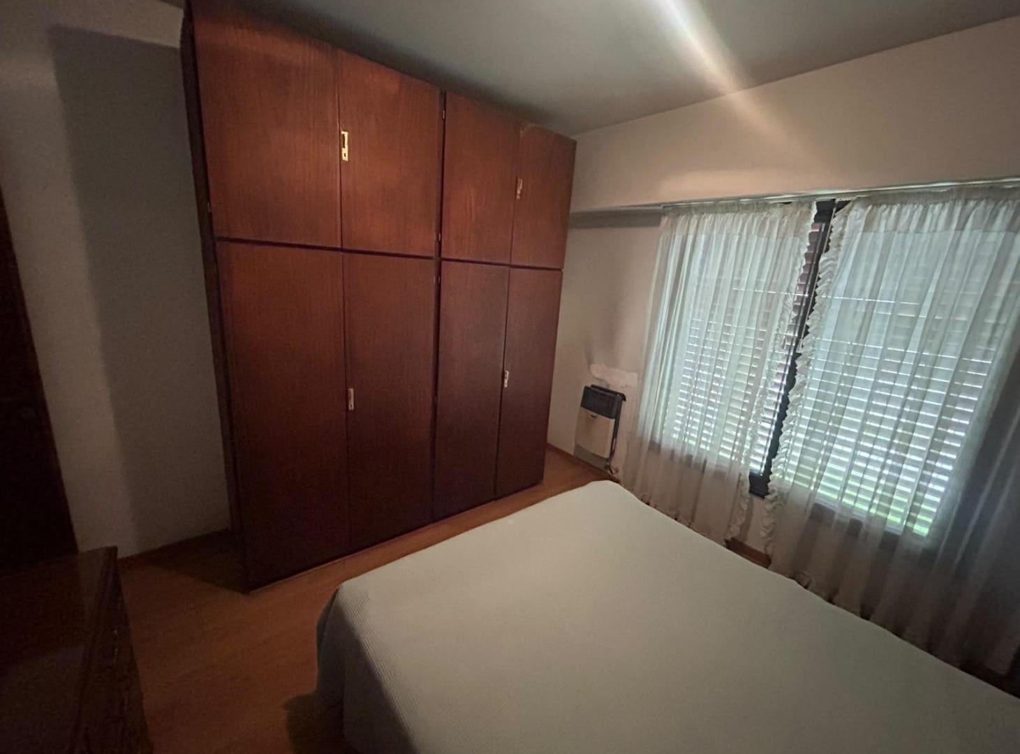Foto de Venta casa 5 ambientes con patio, cochera y parrilla, Ramos Mejia, imagen 3