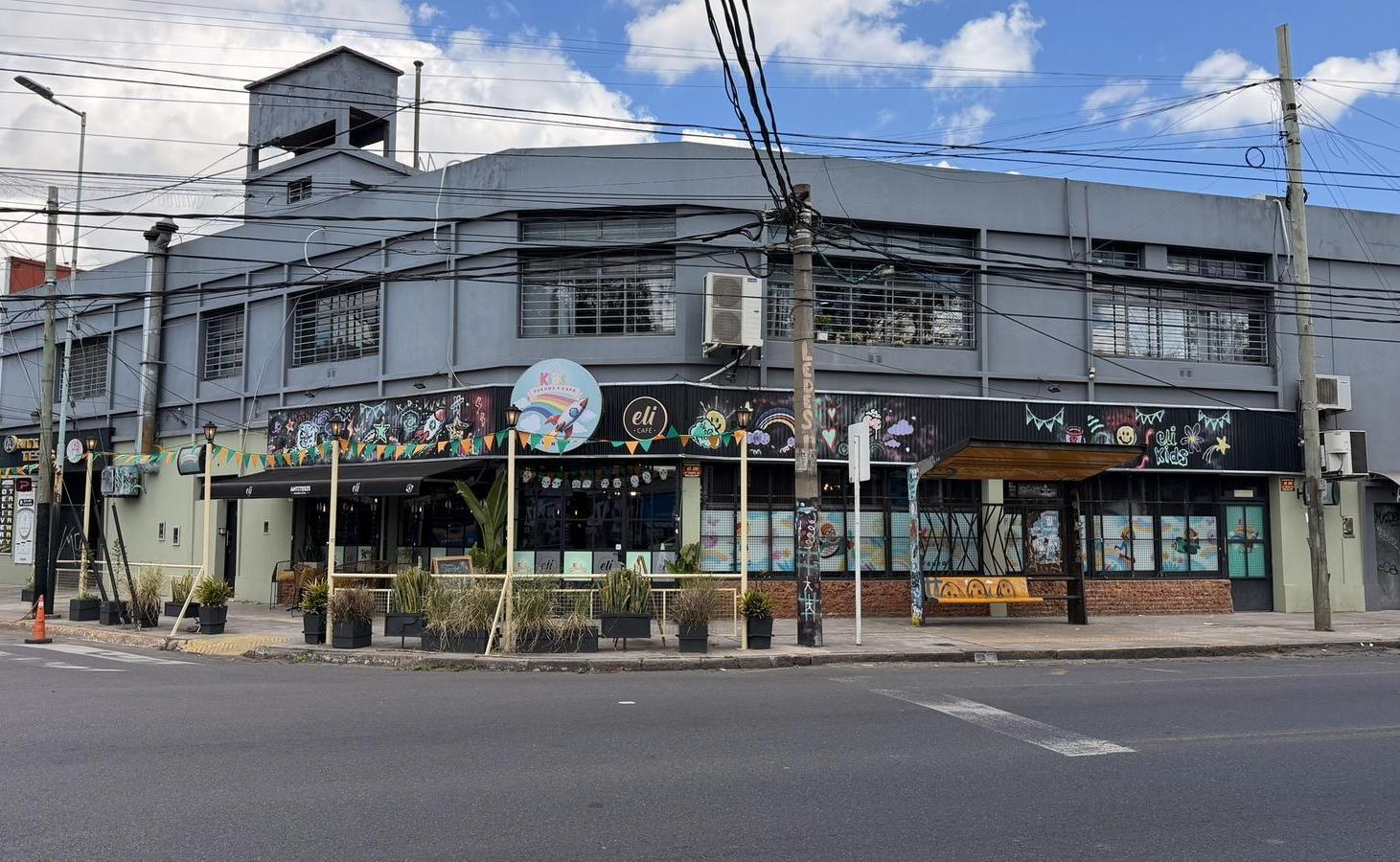 Foto de Terreno sobre Avda Rivadavia en Haedo, imagen 1