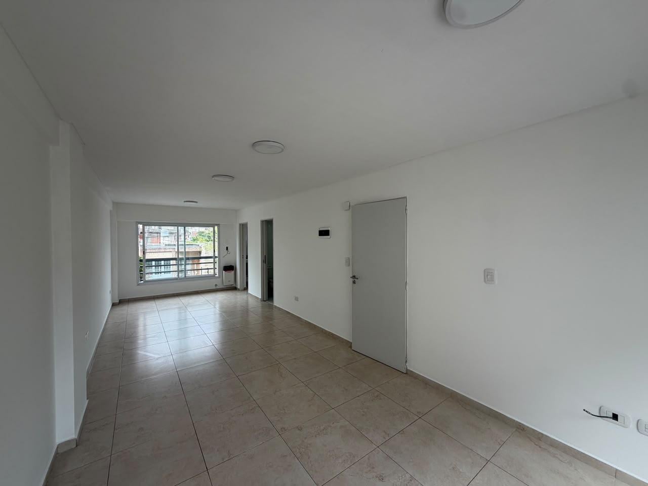Foto de Alquiler departamento monoambiente en Morón, imagen 1