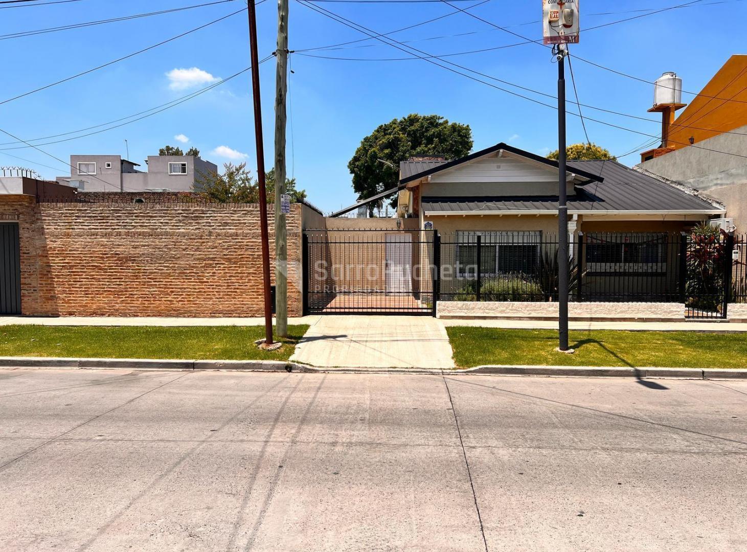 Foto de Venta Lote 10x32 con quincho y cochera, Morón Sur, imagen 2