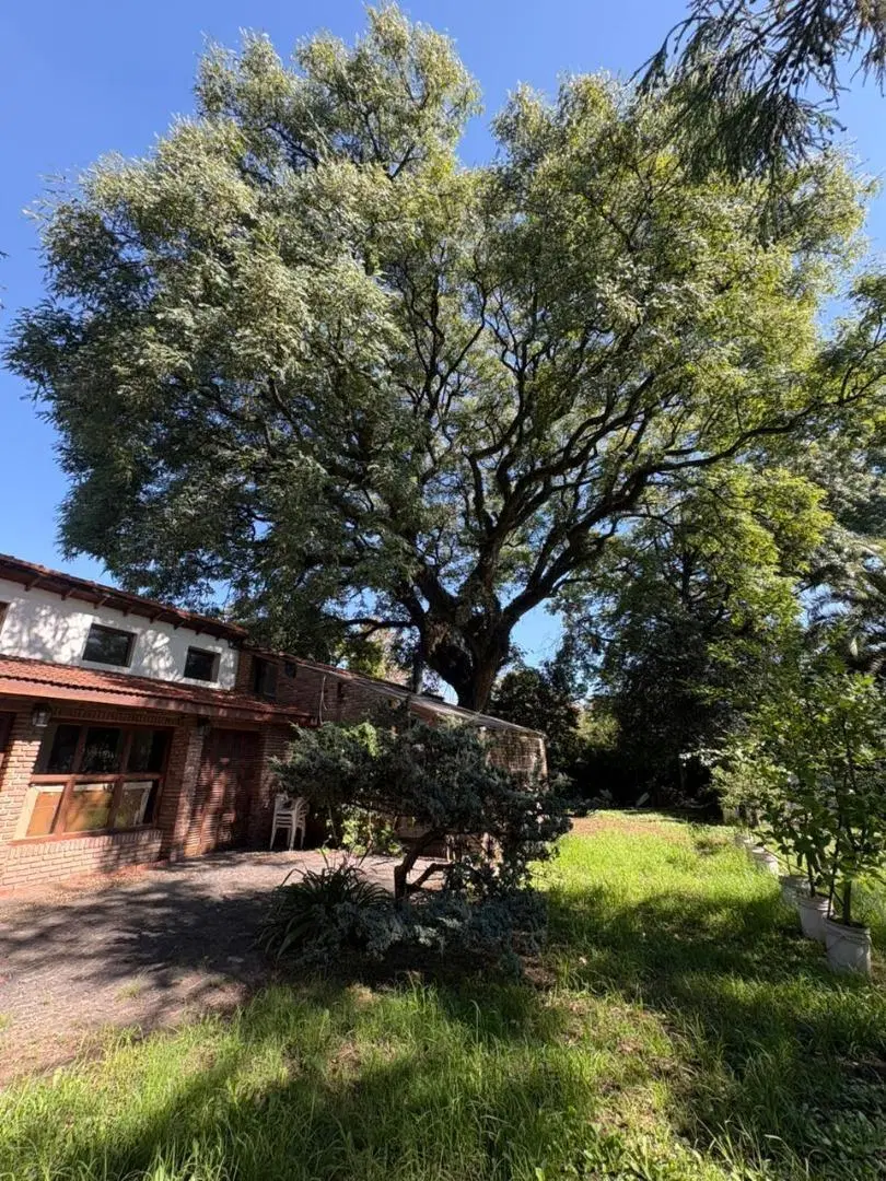 Casa a la venta en Don Torcuato 1