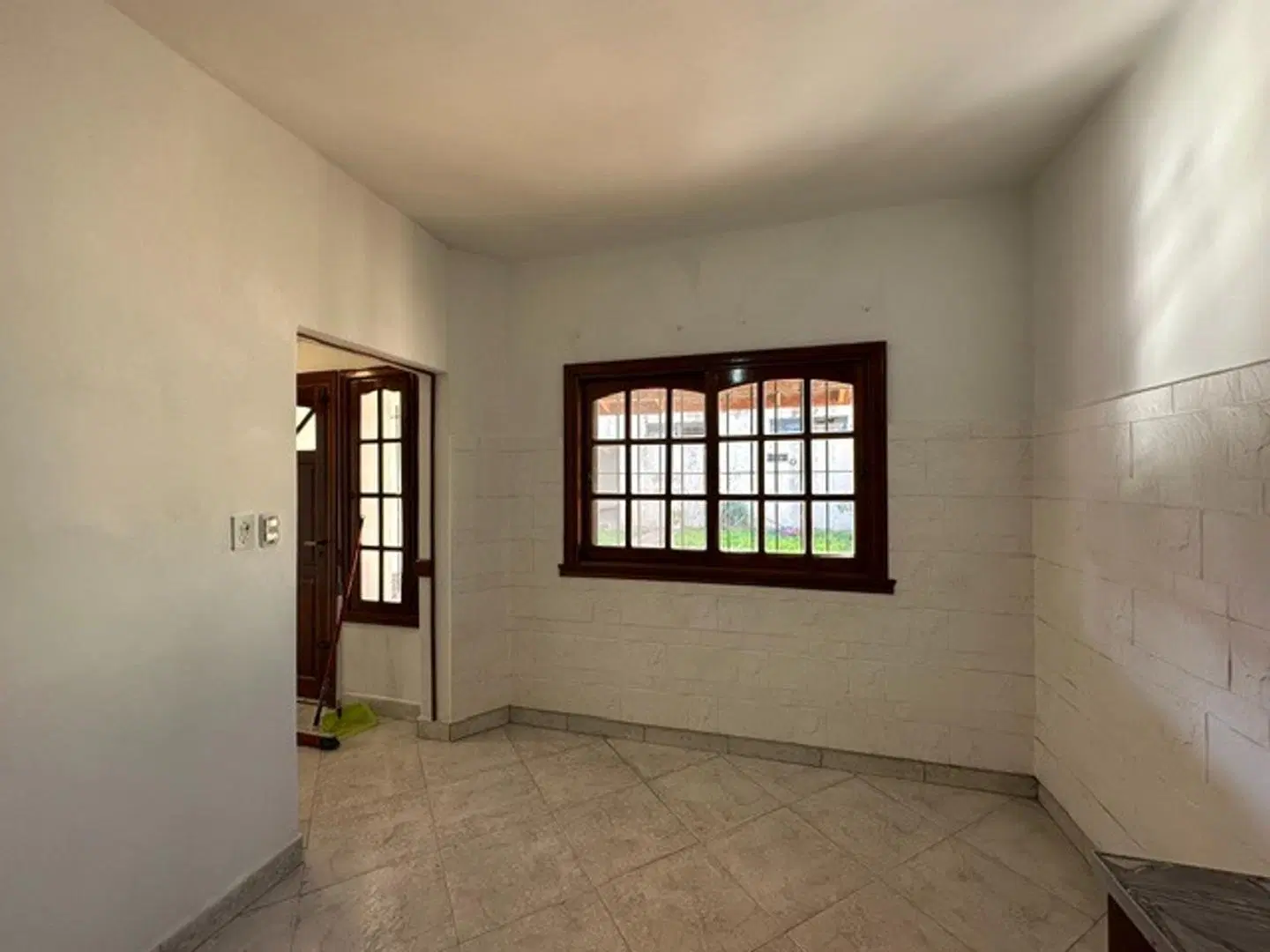 Casa 4 ambientes en una planta 5