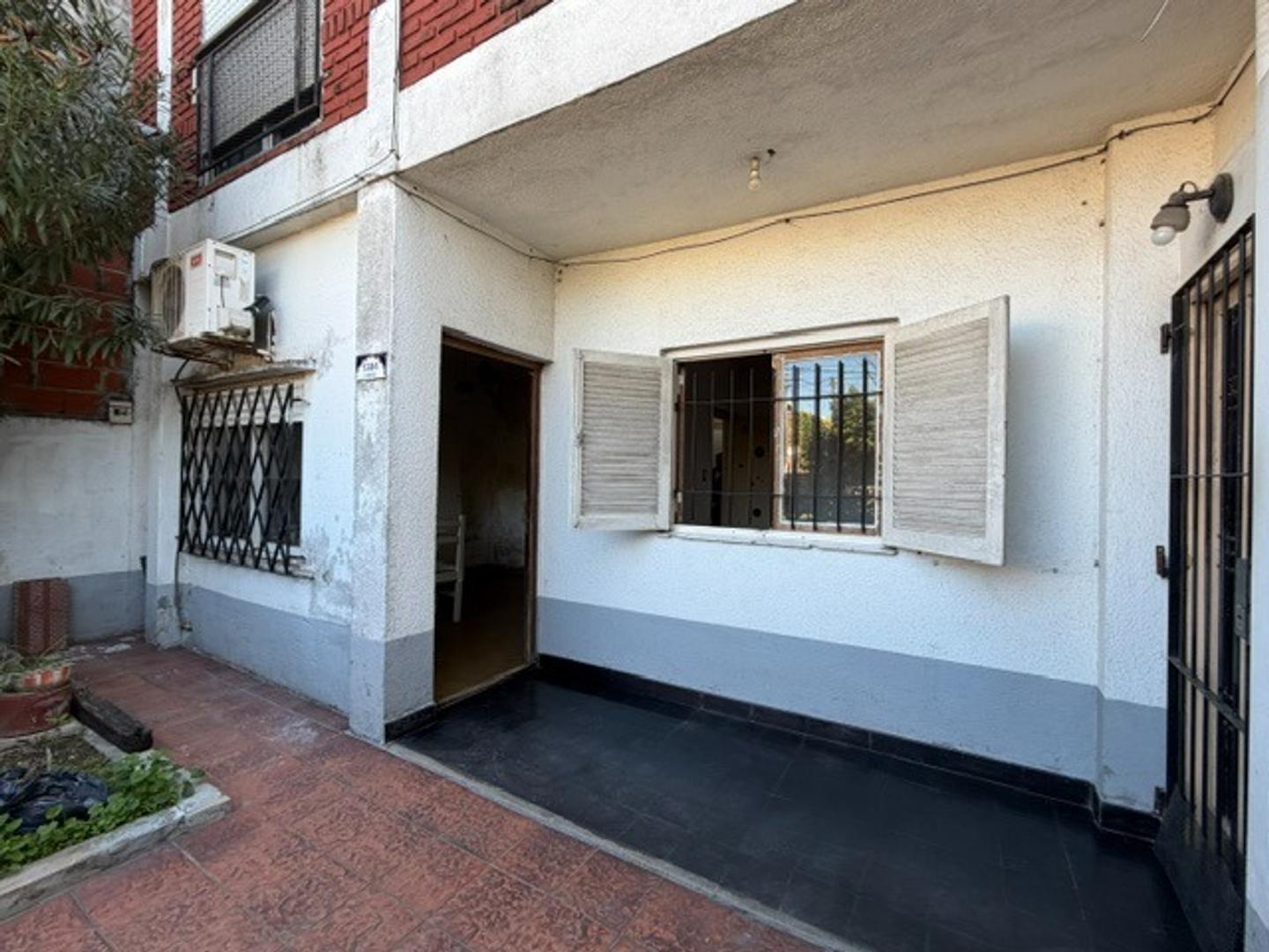 Foto de Casa multifamiliar a la venta en Don Torcuato, imagen 1