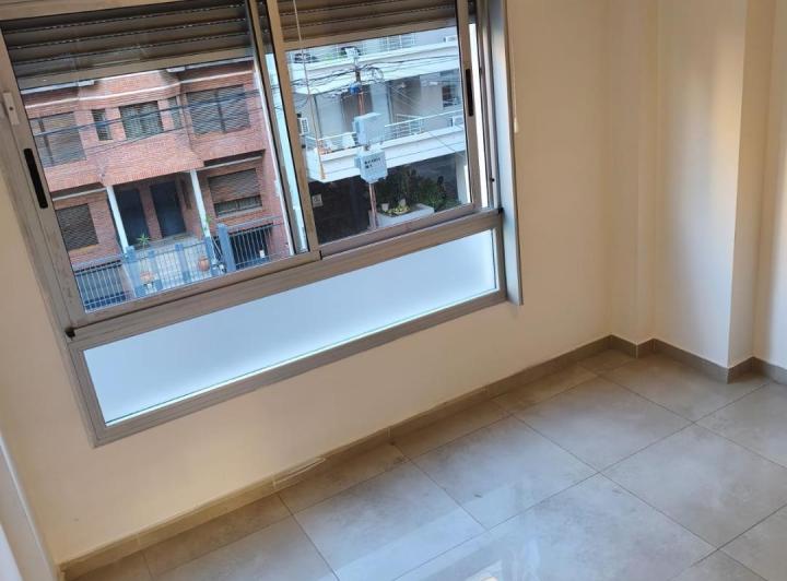 DUEÑO VILLA URQUIZA IMPECABLE DOS AMBIENTES C/PATIO COCHERA OPCIONAL 3