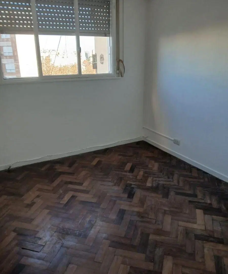 DUEÑO ALQUILA SEMIPISO DOS AMBIENTES BALCÓN VISTA ABIERTA 5