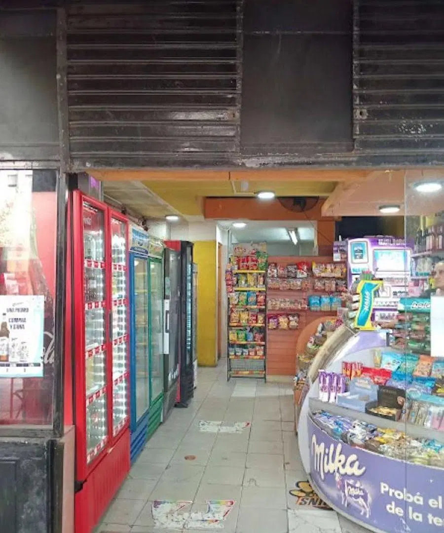 ESPECTACULAR LOCAL VIA PUBLICA 3