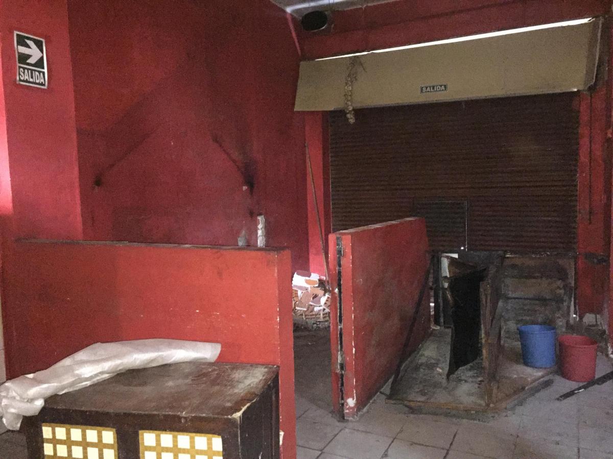 Foto de Venta Local 150 m2 Liniers apto gastronomía crédito directo del, imagen 2