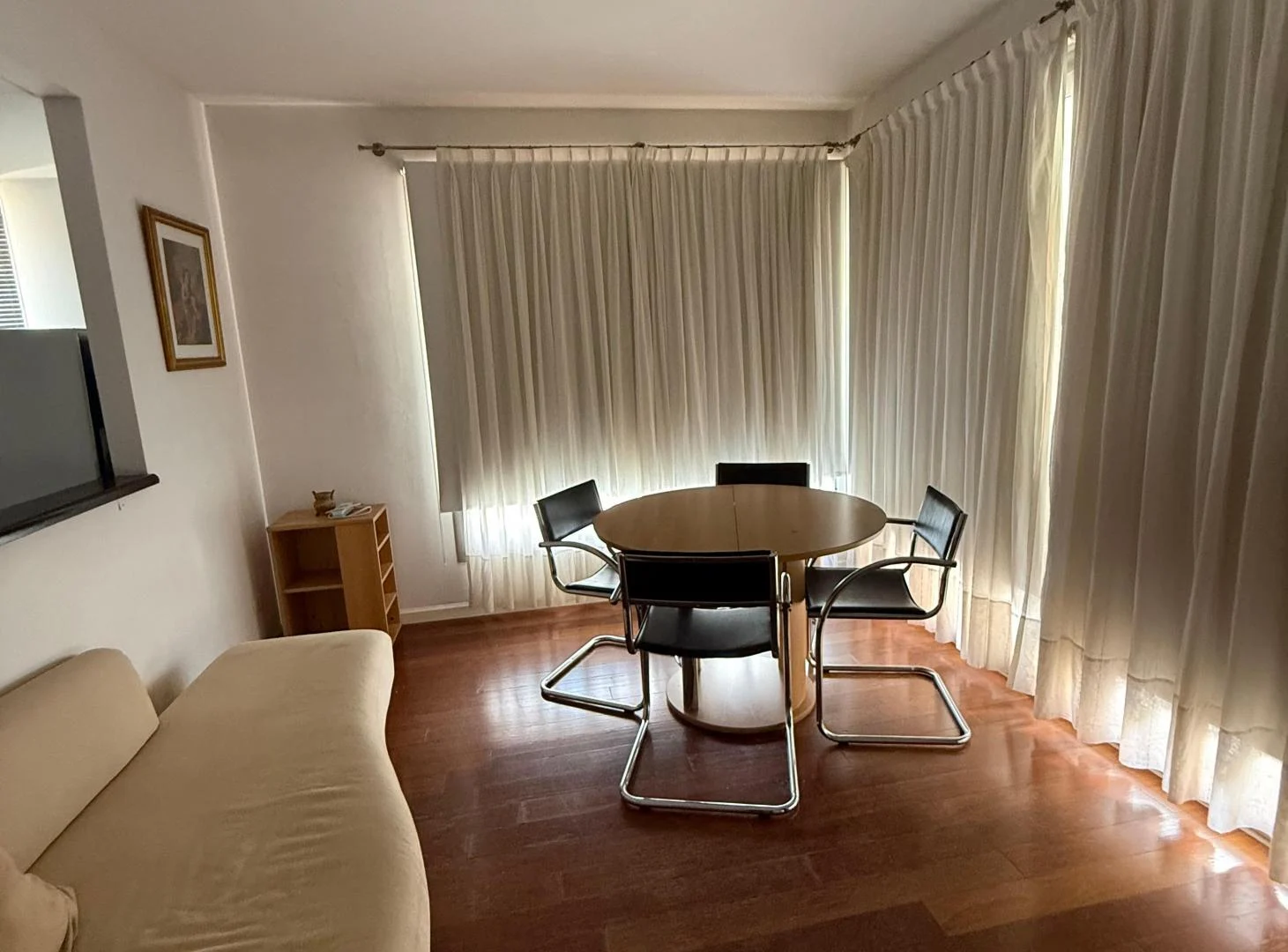 Departamento monoambiente amplio. Edificio Crucero de 40 m² c/cochera en alquiler en Puerto Madero